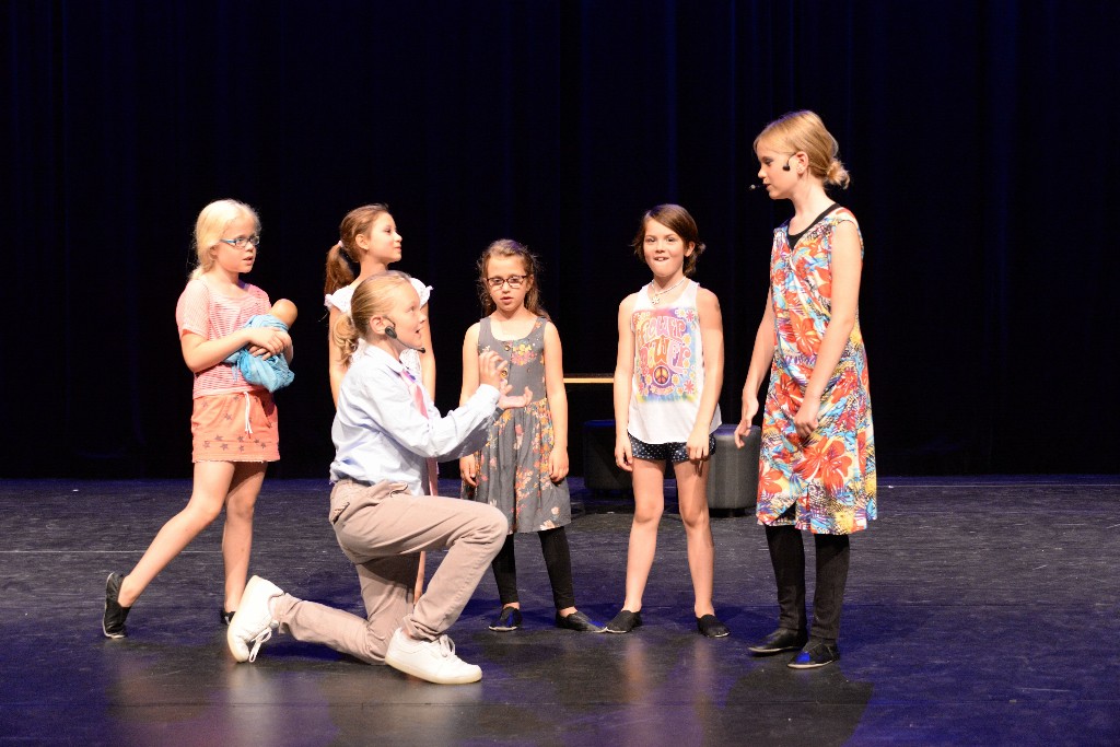 ../Images/Musical Nanny de Vries 173.jpg